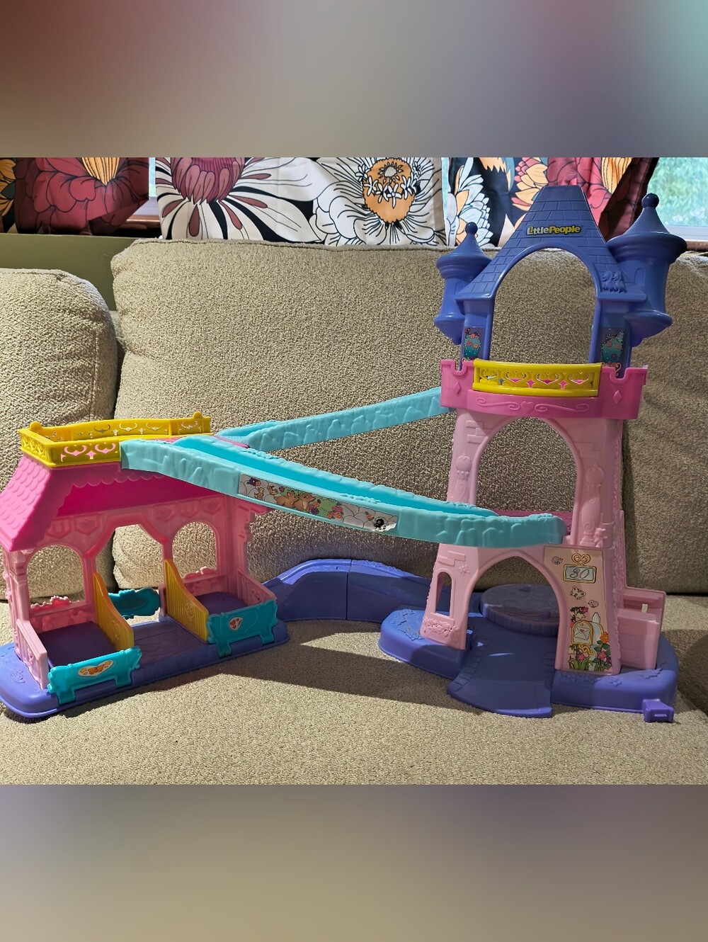 Fisher Price Disney Princess Klip Klop Castle